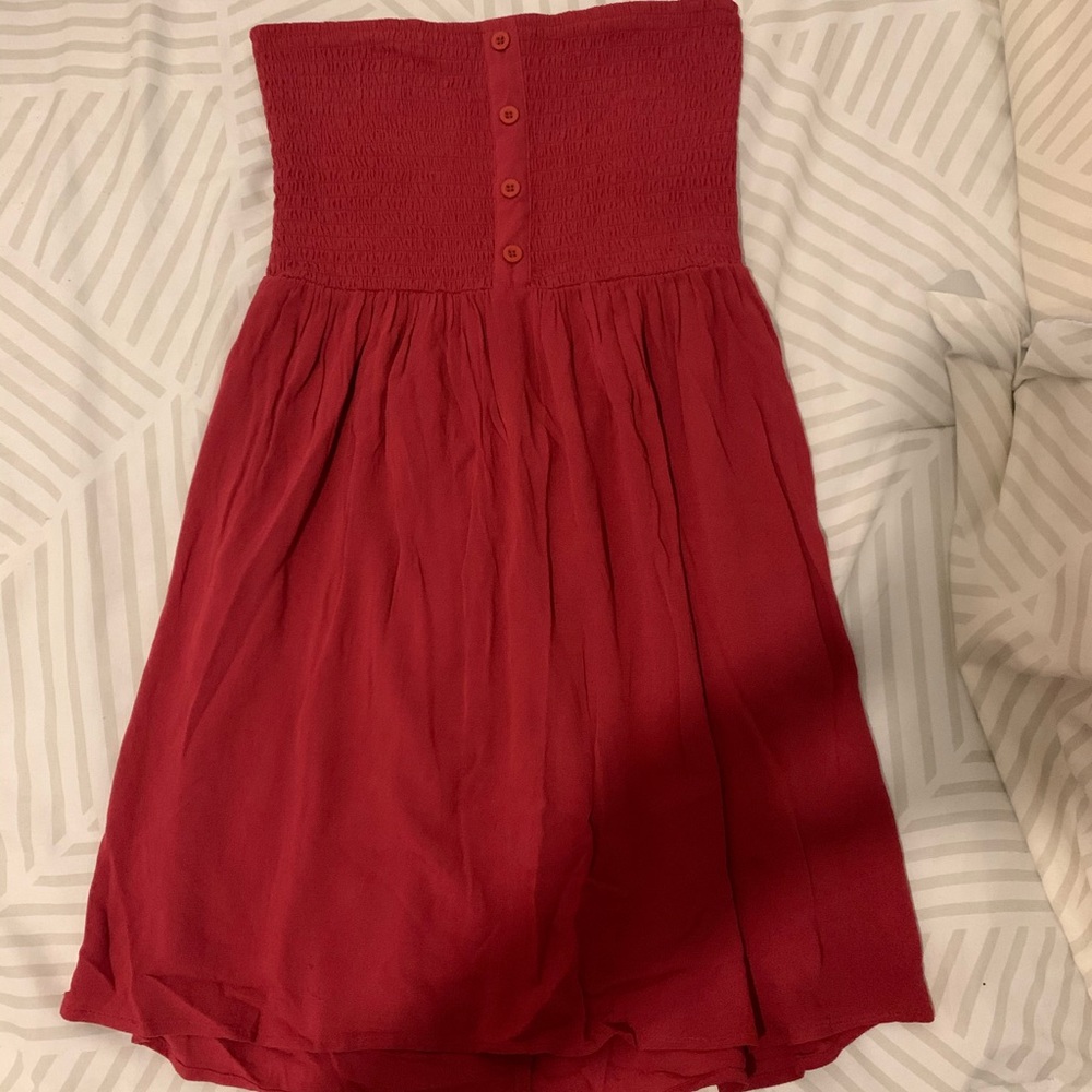 Strapless flowy dress